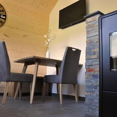 Kellerwald Comfortable 木屋 *